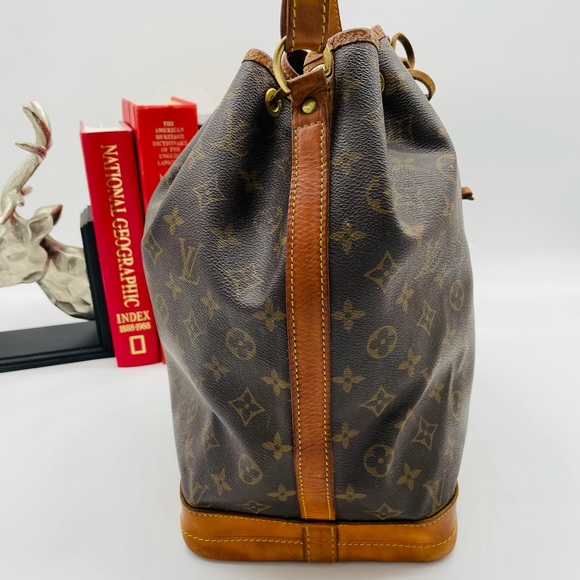 SOLD Noe GM Louis Vuitton Bucket Drawstring - Picture 4 of 15